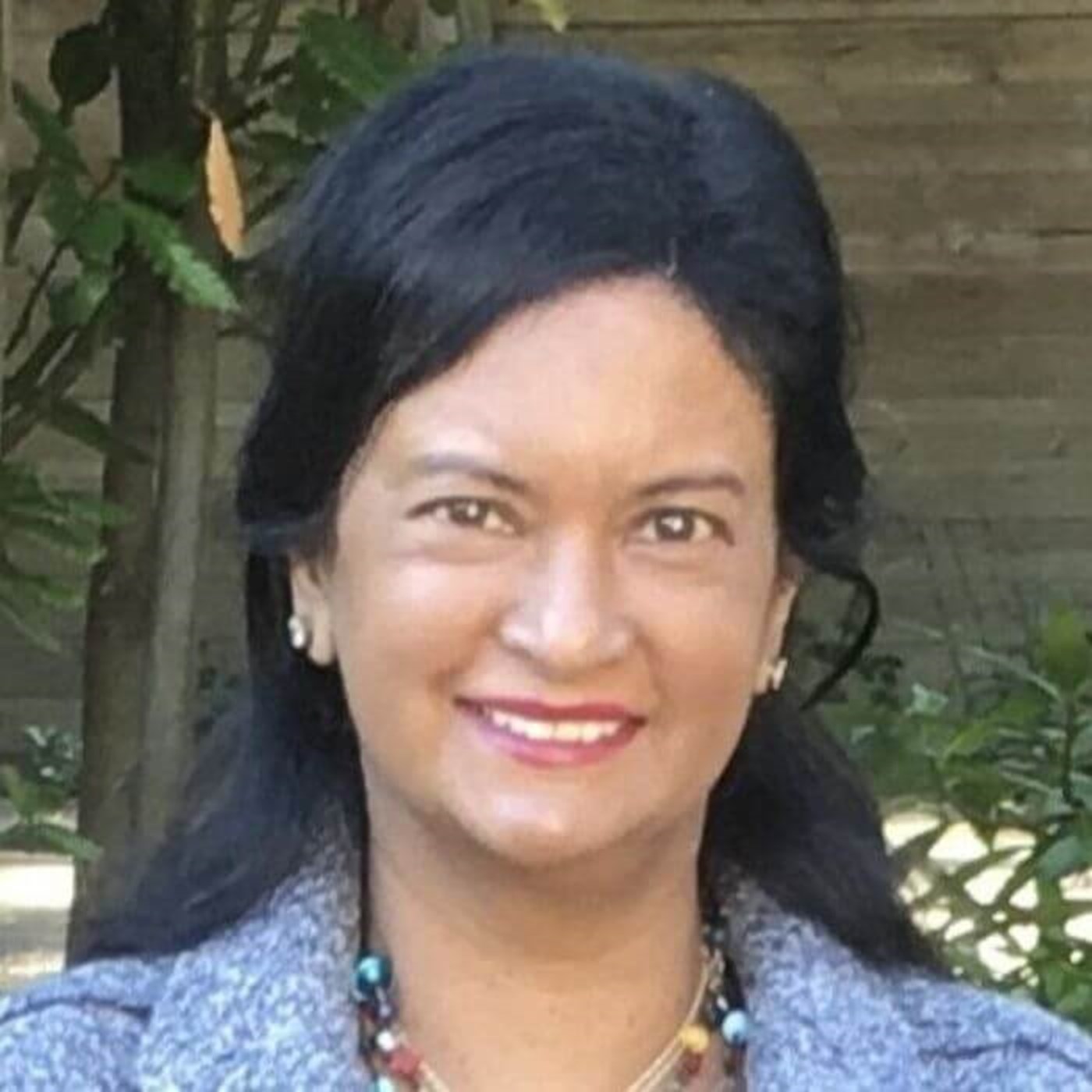 Headshot of Geeta Hampson